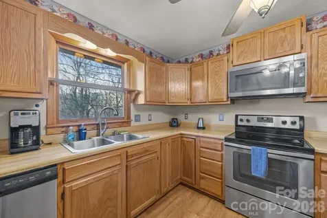 959 Plott Balsam Road Maggie Valley NC 28751
