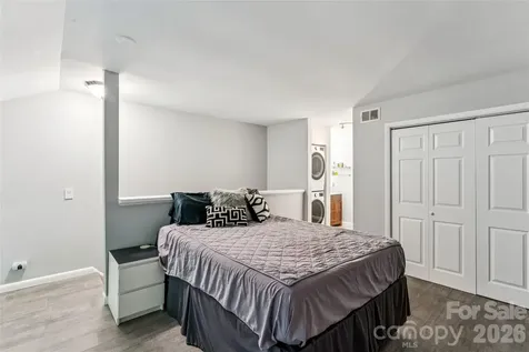 3252 Heathstead Place Charlotte NC 28210