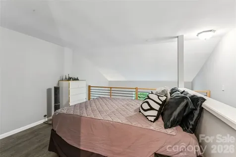 3252 Heathstead Place Charlotte NC 28210