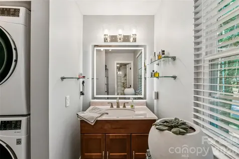 3252 Heathstead Place Charlotte NC 28210