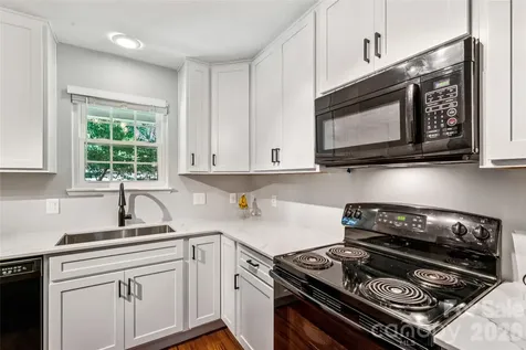 3252 Heathstead Place Charlotte NC 28210