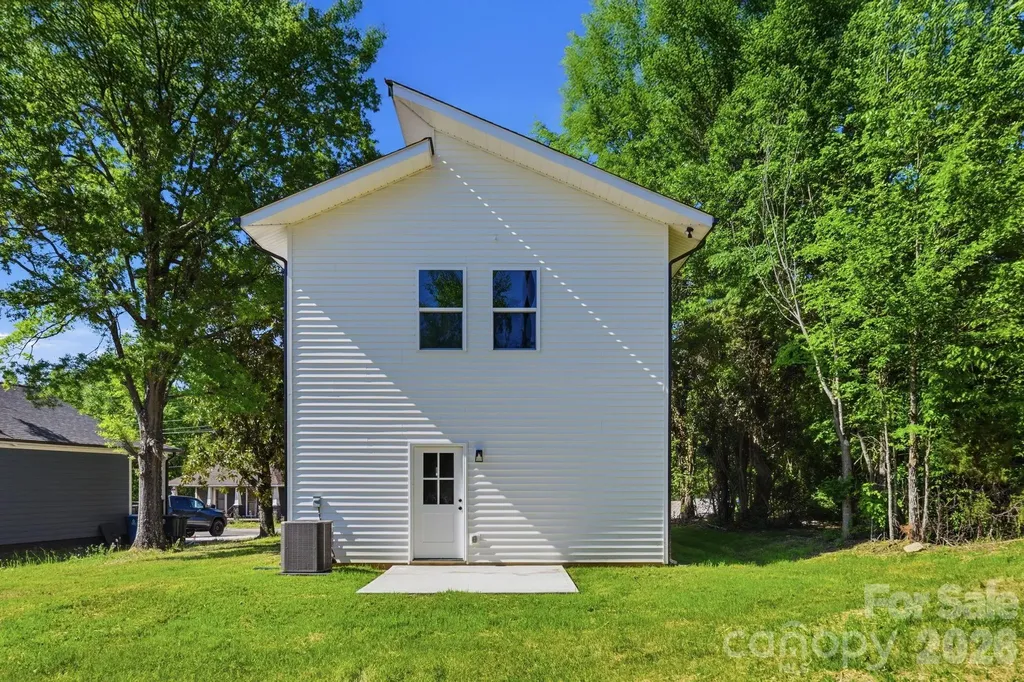 1534 W Horah Street Salisbury NC 28144