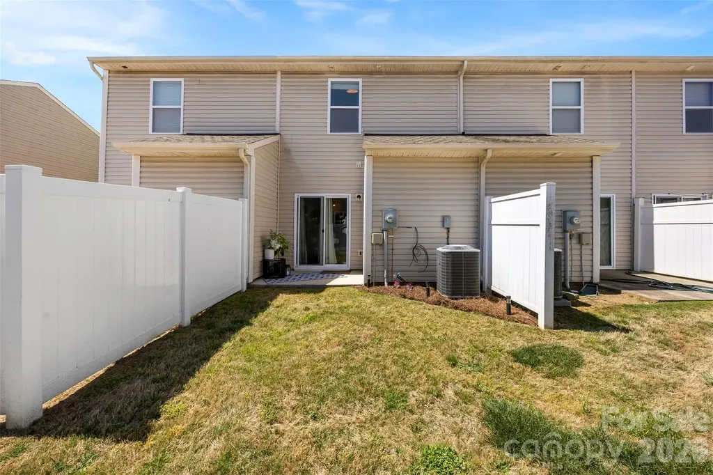 12764 Persimmon Tree Drive Charlotte NC 28273