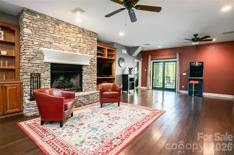 36 Snowshoe Drive Asheville NC 28803