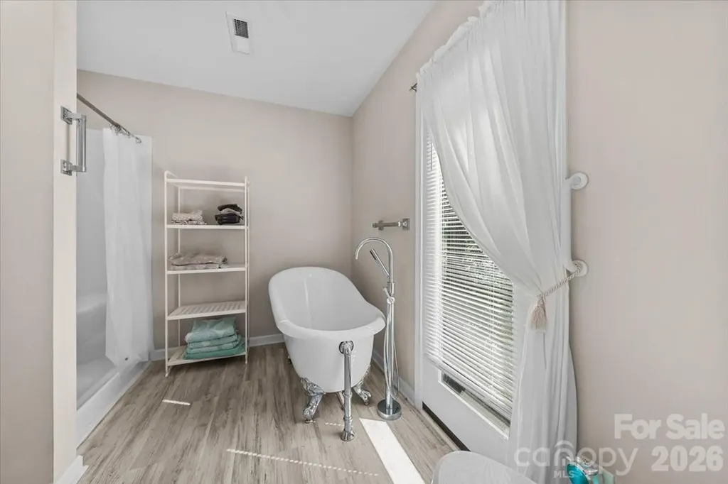 330 Hillview Drive Lexington NC 27292