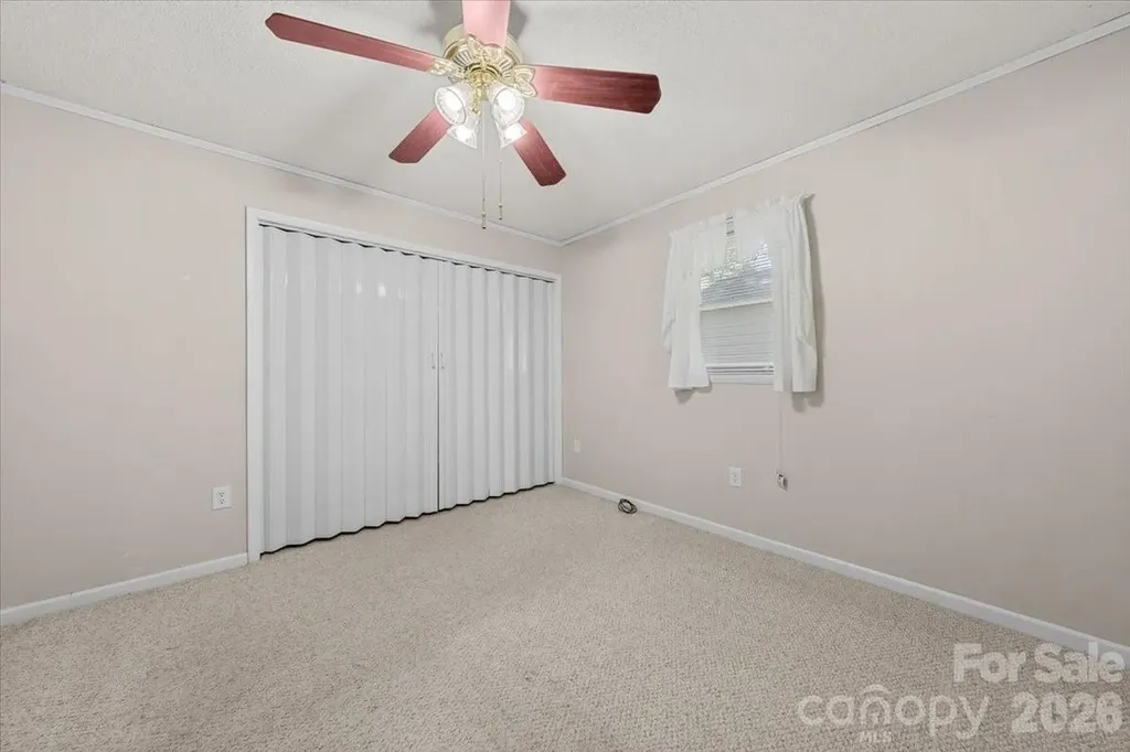 330 Hillview Drive Lexington NC 27292