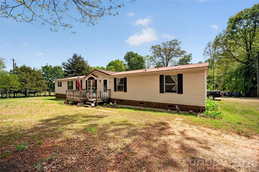 3995 Old Catawba Road Claremont NC 28610