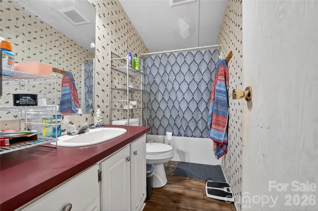 3995 Old Catawba Road Claremont NC 28610