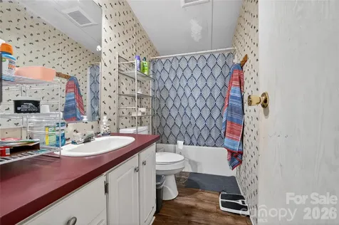 3995 Old Catawba Road Claremont NC 28610