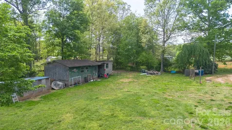 3995 Old Catawba Road Claremont NC 28610