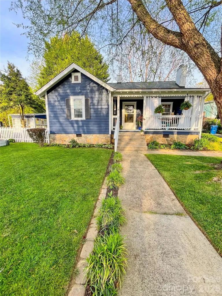 271 Brook Street Waynesville NC 28786
