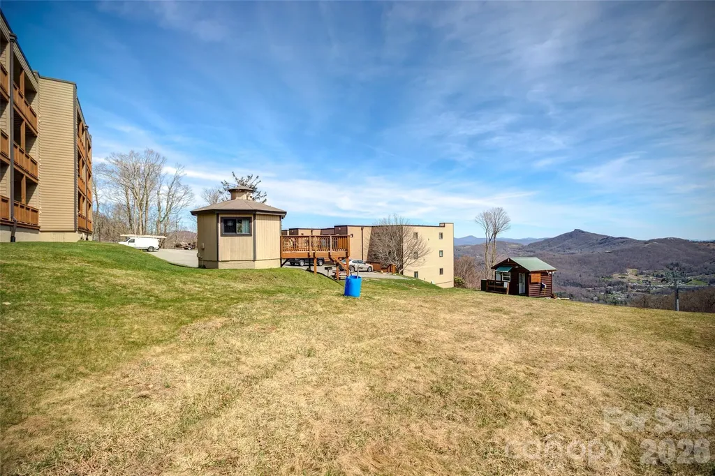 103 Sugar Ski Drive Banner Elk NC 28604