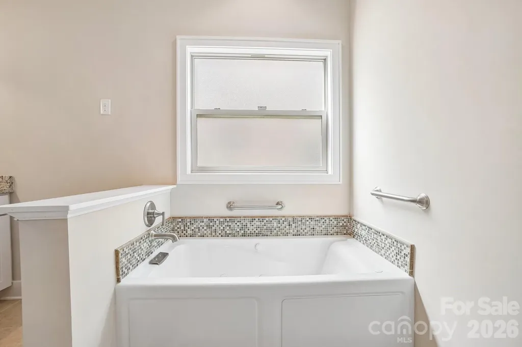 163 Windstone Drive Fletcher NC 28732