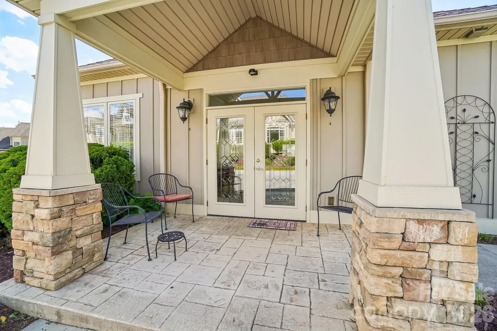 163 Windstone Drive Fletcher NC 28732