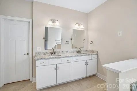 163 Windstone Drive Fletcher NC 28732
