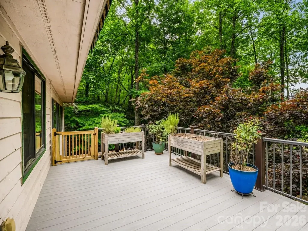 425 Winesap Boulevard Lake Lure NC 28746