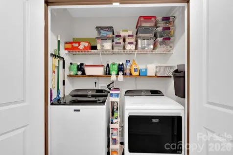 2006 Greenbrook Trail Dallas NC 28034