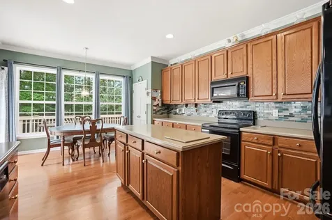 1406 Finsbury Lane Tega Cay SC 29708