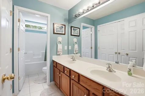 1406 Finsbury Lane Tega Cay SC 29708