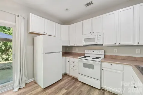 124 Clydesdale Court Matthews NC 28104
