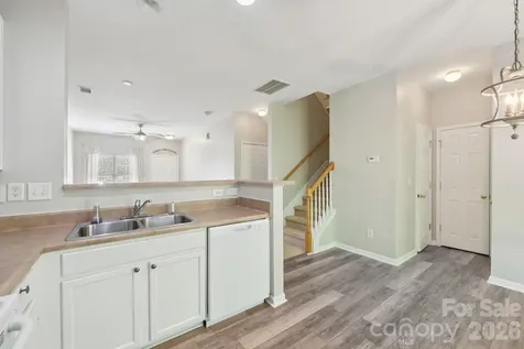 124 Clydesdale Court Matthews NC 28104