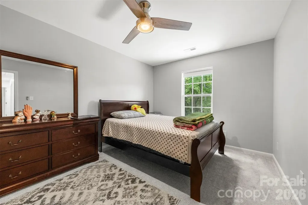 5302 Fairgrove Lane Harrisburg NC 28075