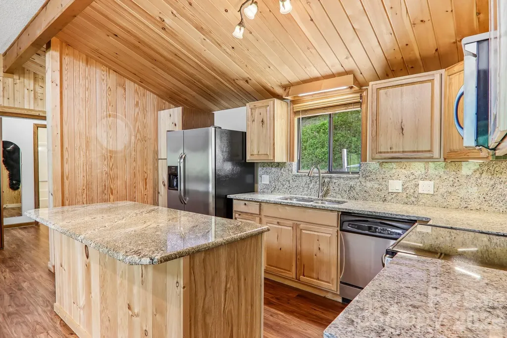 348 Valley Creek Drive Maggie Valley NC 28751