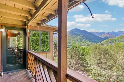 348 Valley Creek Drive Maggie Valley NC 28751