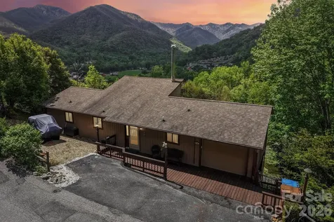 348 Valley Creek Drive Maggie Valley NC 28751