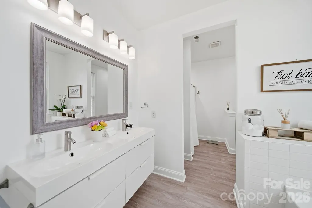 4515 Lindsay Lane Matthews NC 28105