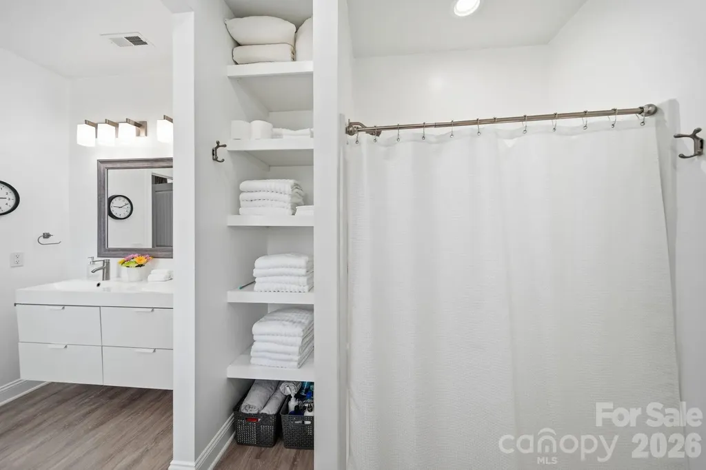 4515 Lindsay Lane Matthews NC 28105