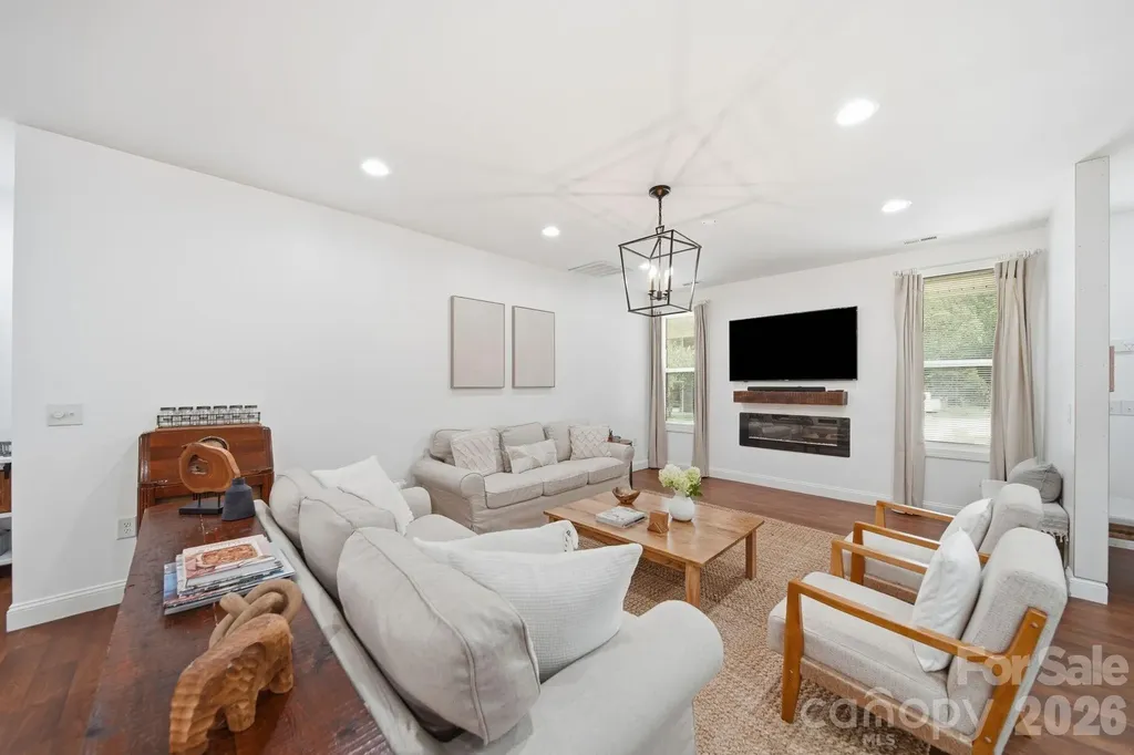 4515 Lindsay Lane Matthews NC 28105