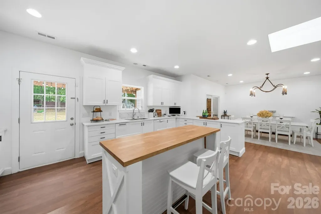4515 Lindsay Lane Matthews NC 28105