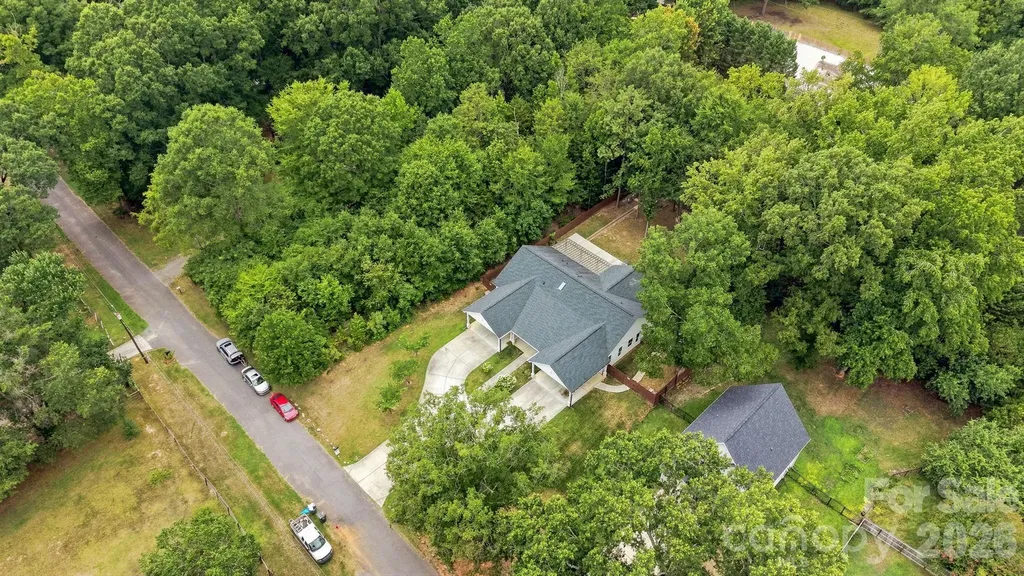 4515 Lindsay Lane Matthews NC 28105