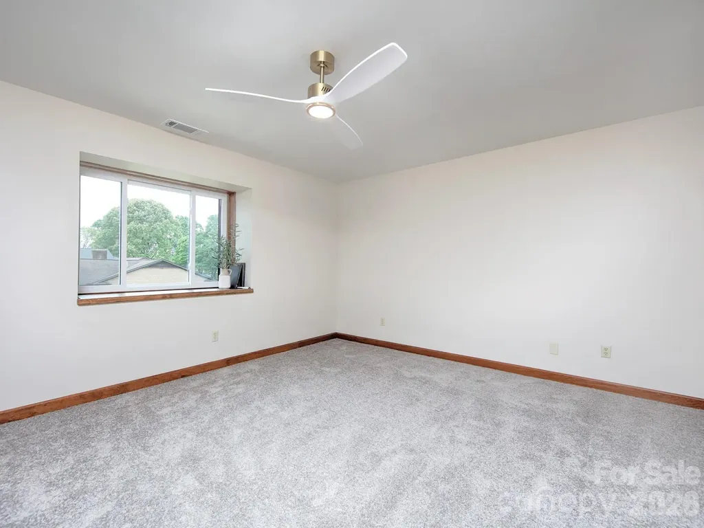 182 Calvin Street Troutman NC 28166