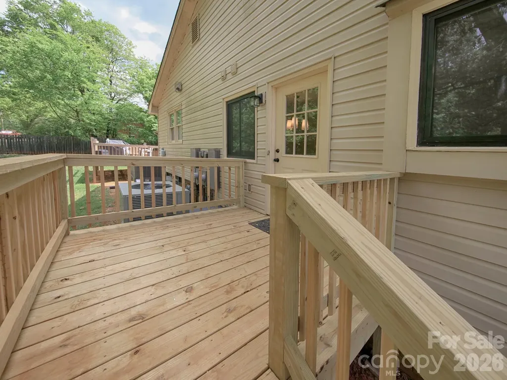 182 Calvin Street Troutman NC 28166