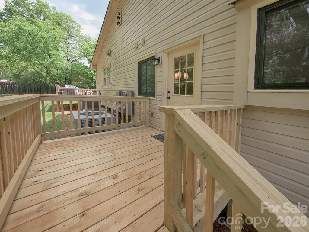 182 Calvin Street Troutman NC 28166
