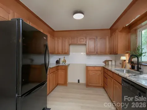 182 Calvin Street Troutman NC 28166