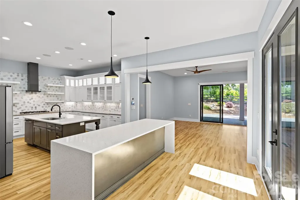 2917 Lake Shore Road S Denver NC 28037