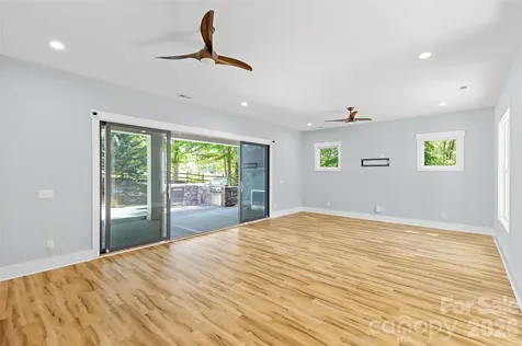 2917 Lake Shore Road S Denver NC 28037