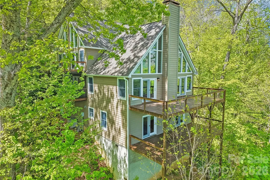 208 Buckeye Road Maggie Valley NC 28751