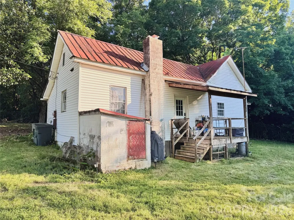 170 Beagle Club Road Cherryville NC 28021