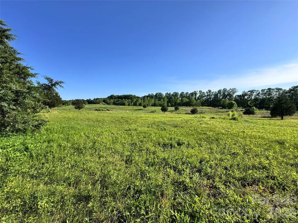 170 Beagle Club Road Cherryville NC 28021