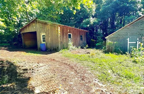 170 Beagle Club Road Cherryville NC 28021