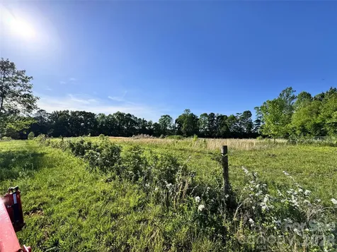 170 Beagle Club Road Cherryville NC 28021