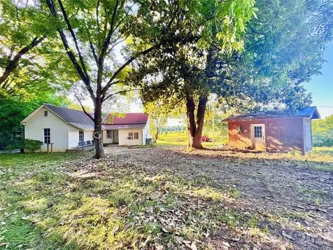 170 Beagle Club Road Cherryville NC 28021