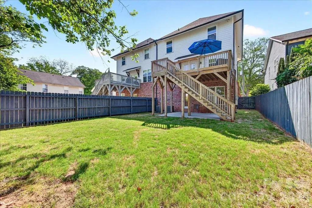 1413 Lomax Avenue Charlotte NC 28211