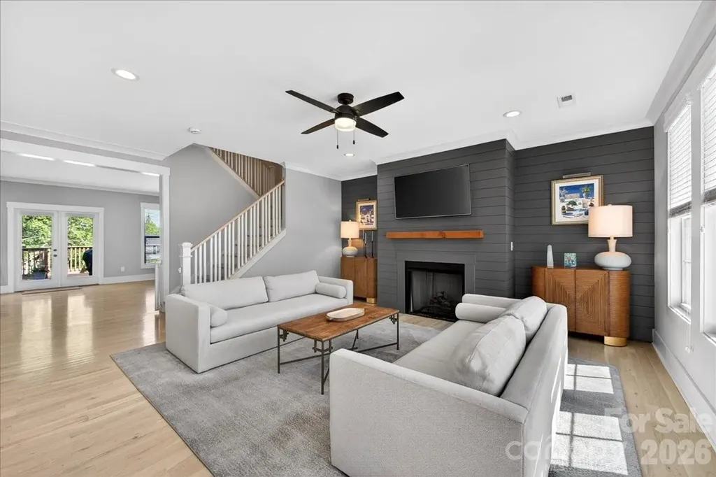 1413 Lomax Avenue Charlotte NC 28211