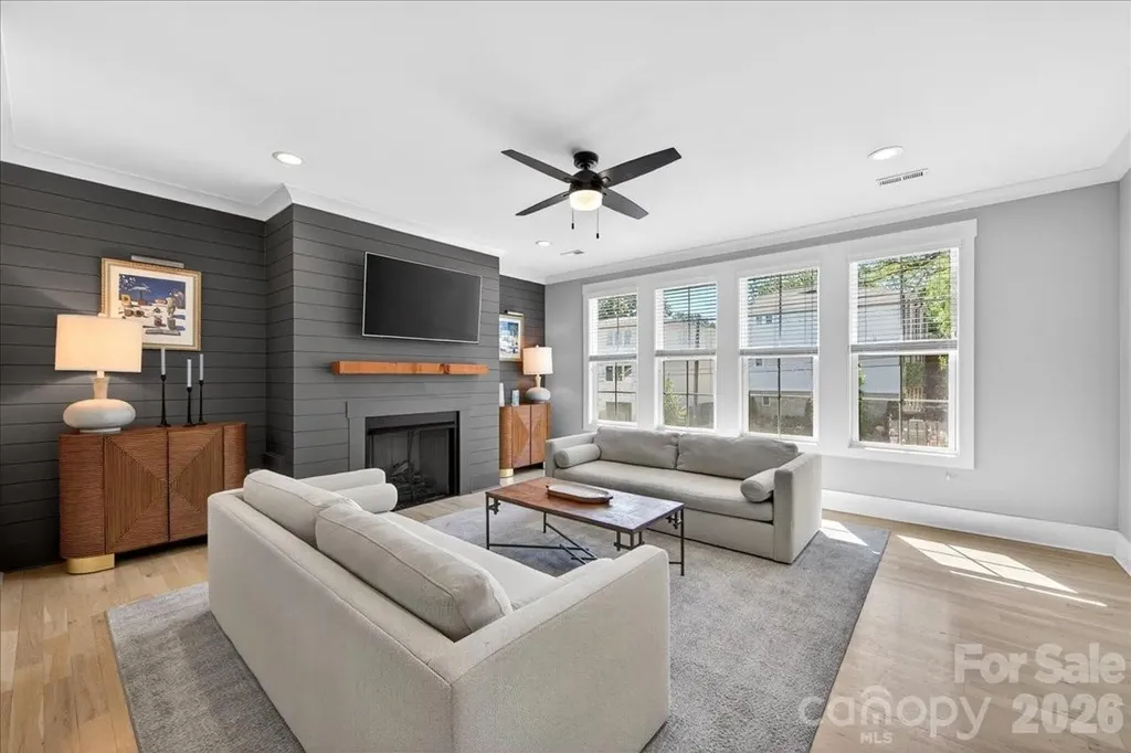 1413 Lomax Avenue Charlotte NC 28211