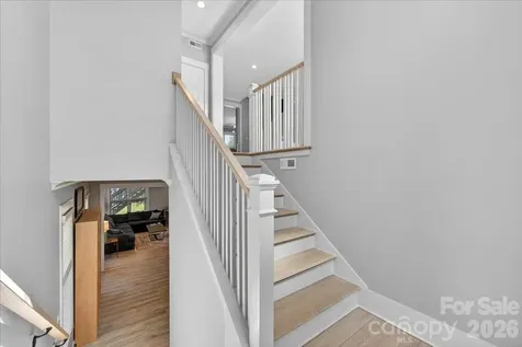 1413 Lomax Avenue Charlotte NC 28211
